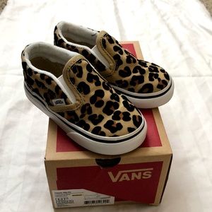 Leopard Vans